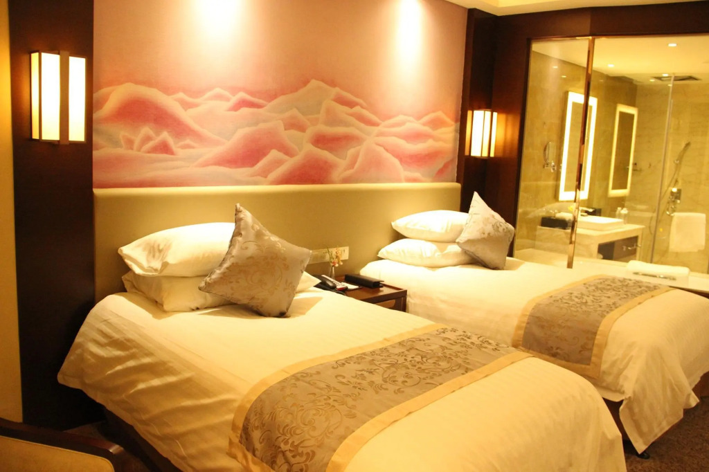 Grand New Century Hotel Fuyang