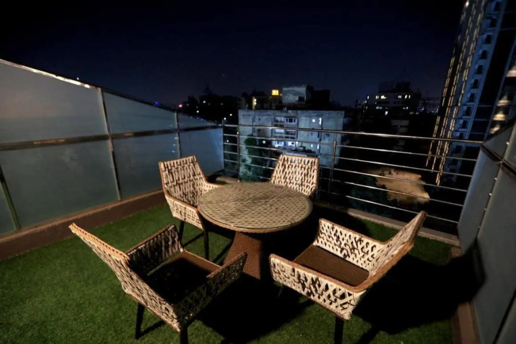 Apricot Hotel Ahmedabad