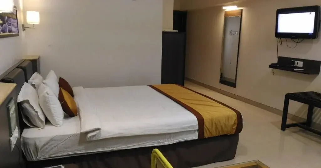 Hotel Yash Grand