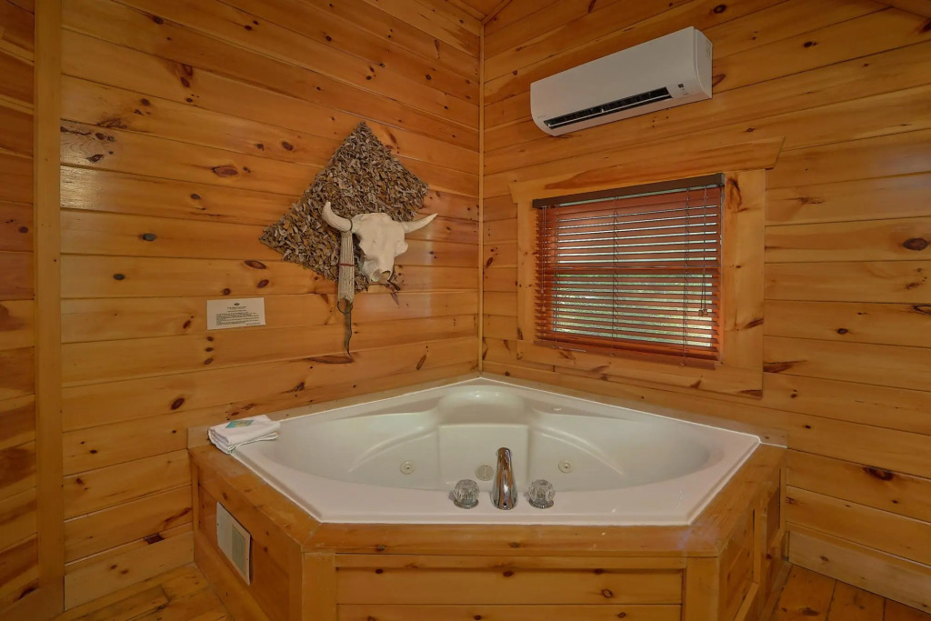 Bring your PETS Great Views Hot tub