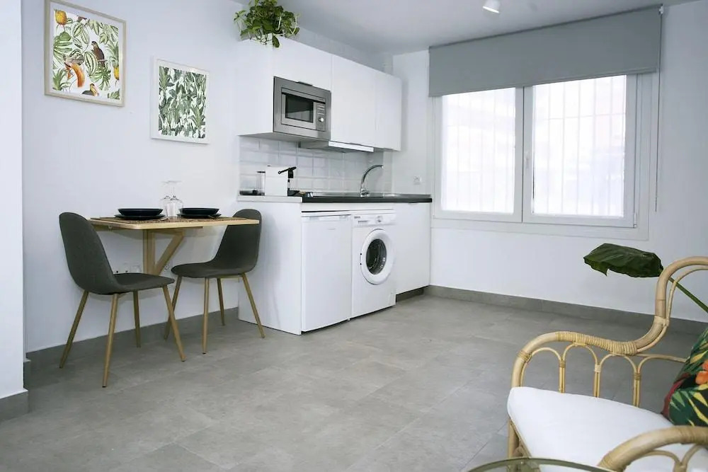 Lemon & Tropycal Apartment