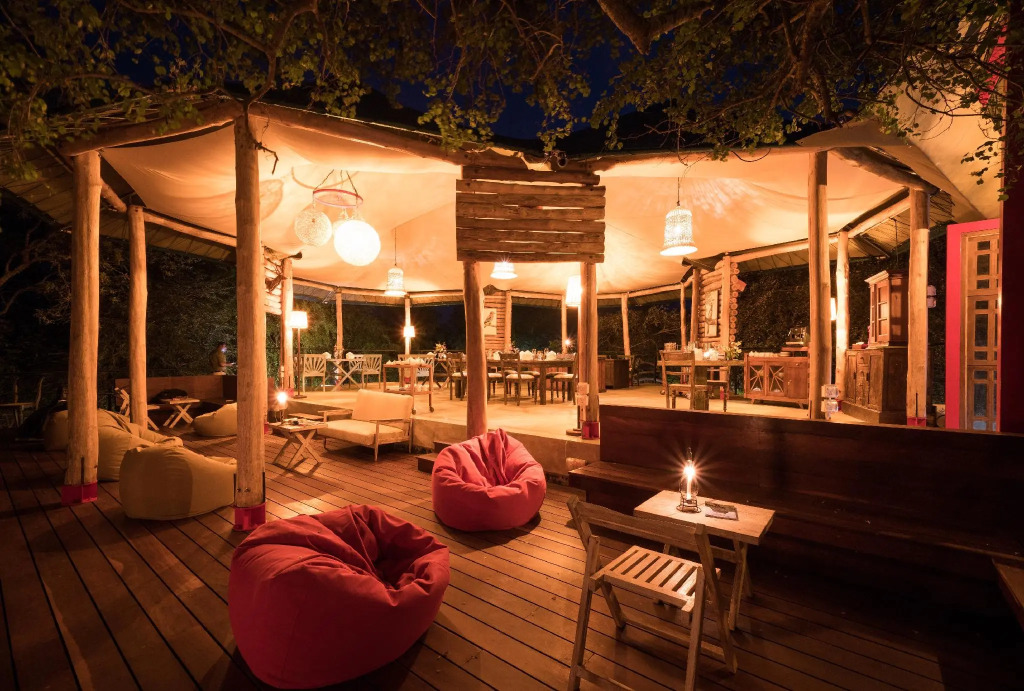 Flameback Eco Lodge