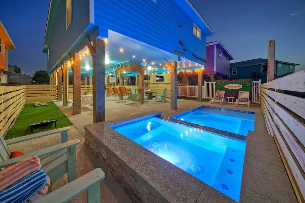 Totally Beachin by Avantstay Private Pool Hot Tub Swing Seats Beach Get Away