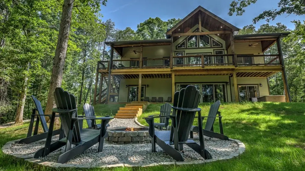 Whitetail Bluff by Escape to Blue Ridge