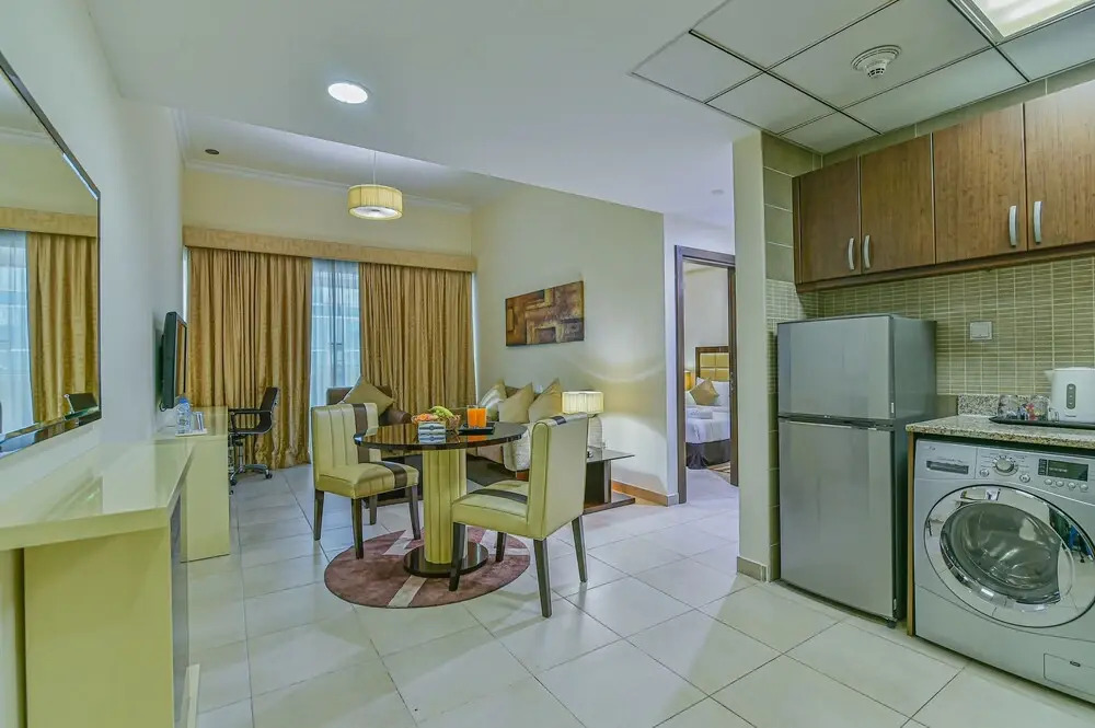 VISTA HOTEL APARTMENTS DELUXE