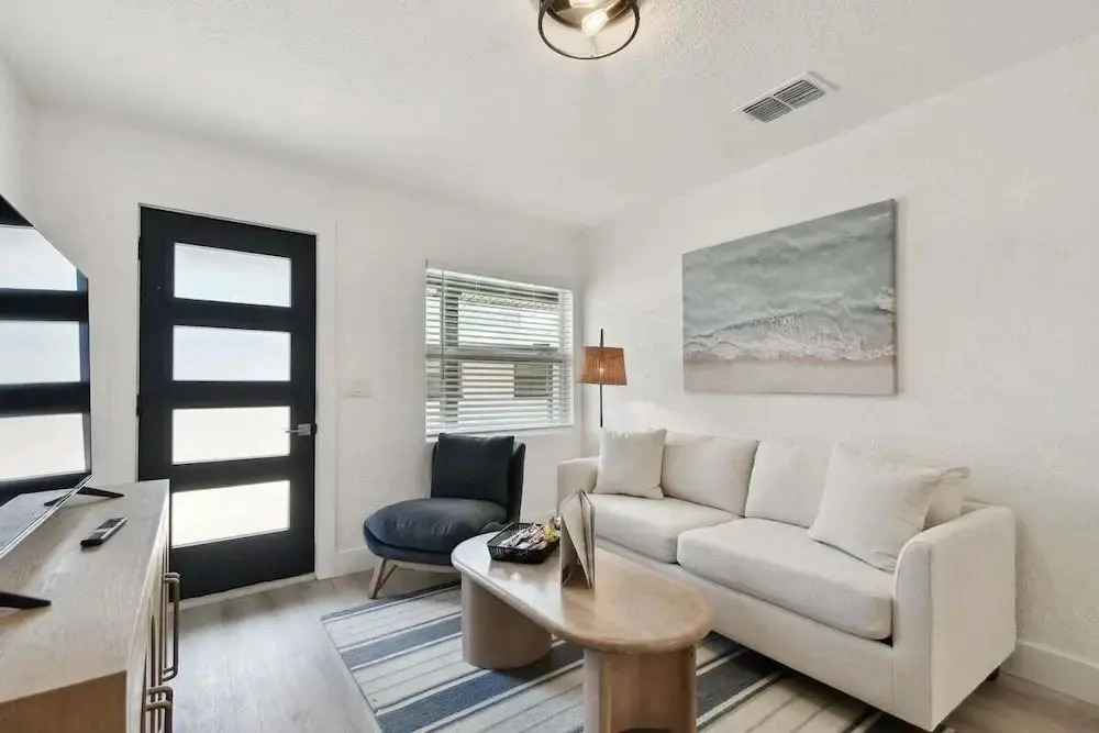 Stylish Treasure Island Escape