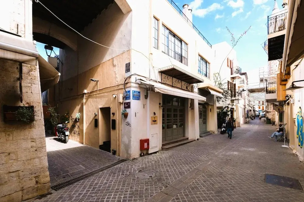 Citrus Daliani Rooms
