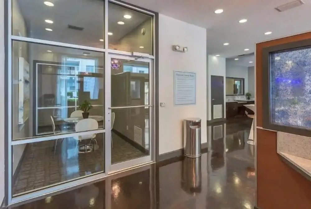 BC-324: Channelside Luxury Apartment