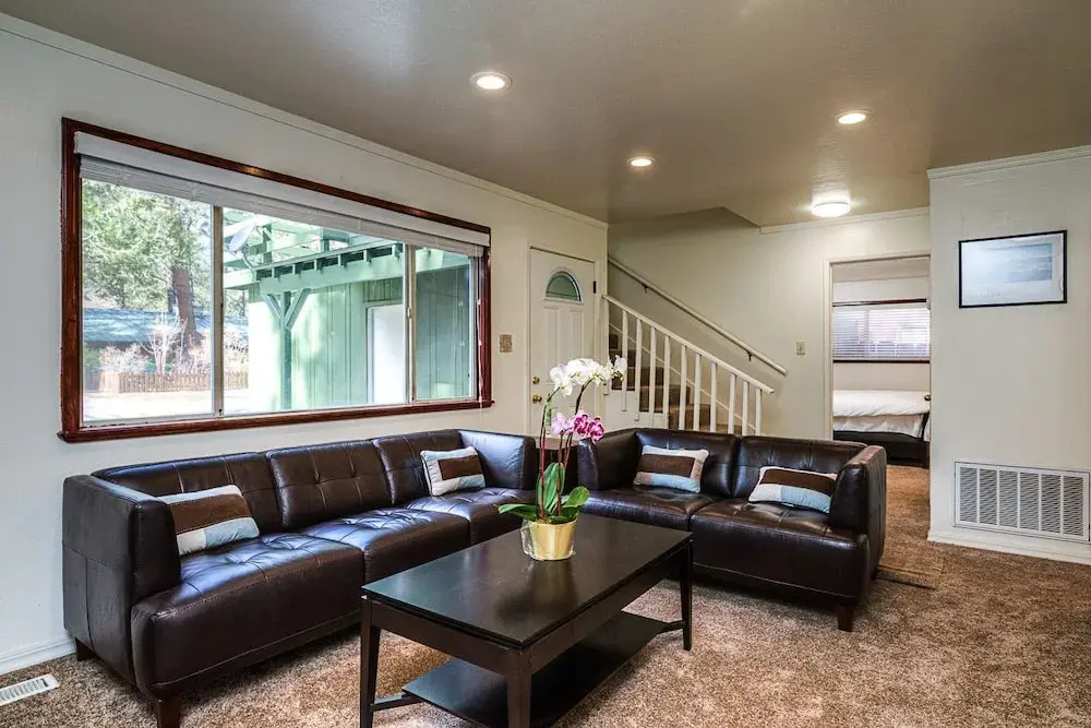 In The Heart Of Lake Tahoe 4 Bedroom Home