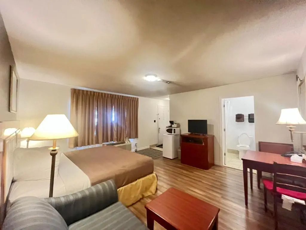Holiday Motel