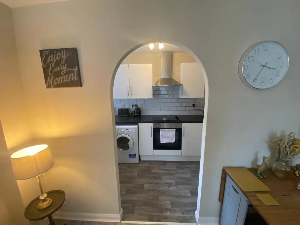 Windsor Burnham Ascot Haven Sleeps 4