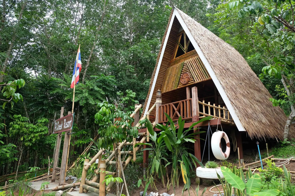 Pi Creek Hideaway Resort