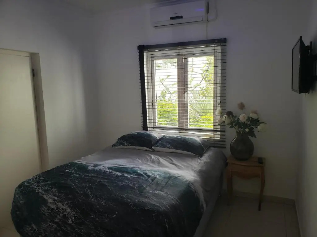 Palm Beach 34 Suitable for 8 Persons 4 Bedrooms 4 Bathrooms