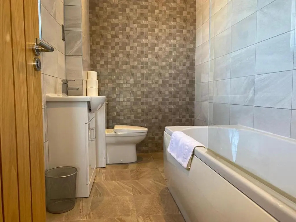 City Centre Duplex Sleeps 4 #H9