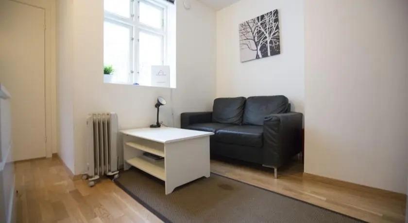Stavanger Housing, Karlsminnegate 42