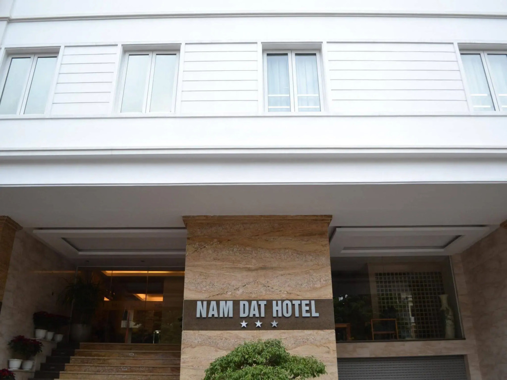 Nam Dat Hotel by DLecia Ha Long