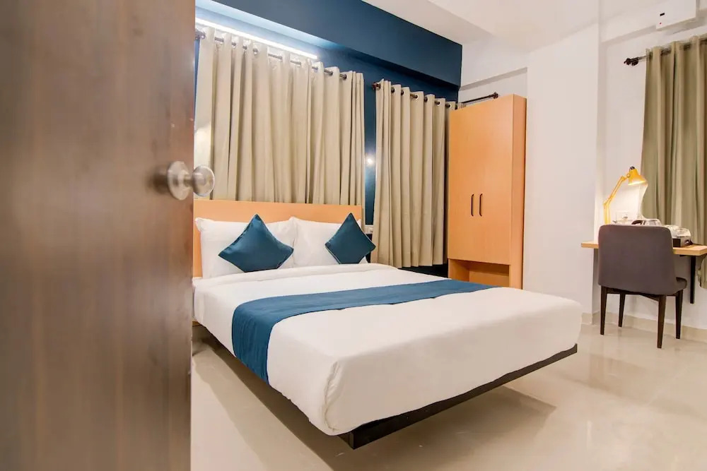 Silverkey Executive Stays 36722 Near Bachpan Play School