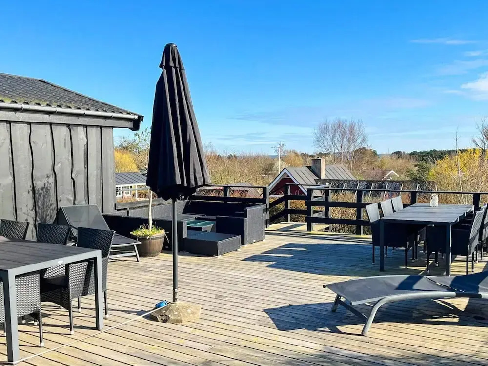 Sunny Holiday Home in Ebeltoft near Sea