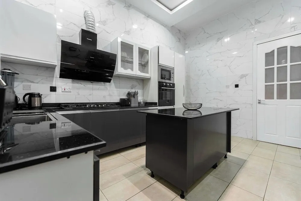 Rebaze Apartment