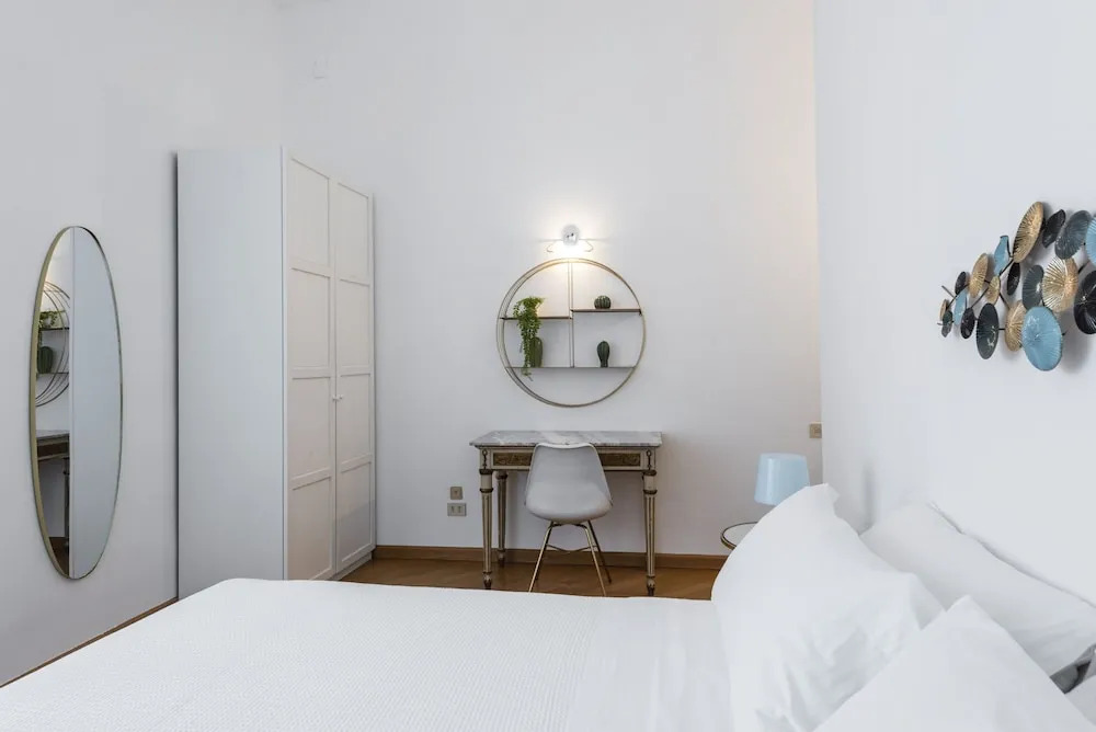 Agata Apartment With Balcony by Wonderful Italy