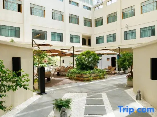 Atour Hotel Lhasa the Potala Palace Plaza Beijing Middle Road