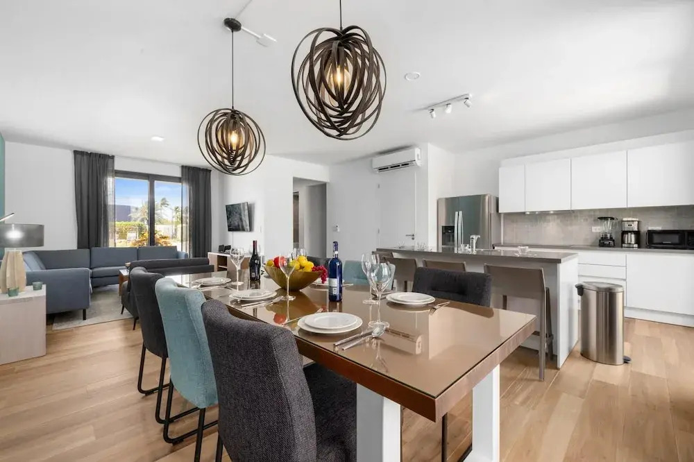 Serene Designer Gem Walk to Beach Strip Pool