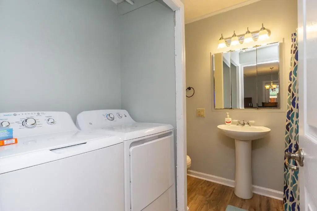 Barbee Beach House by Oak Island Accommodations
