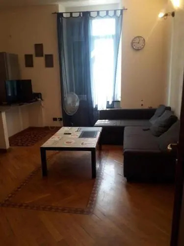 Flat 3 Bedrooms 1 Bathroom - Genoa