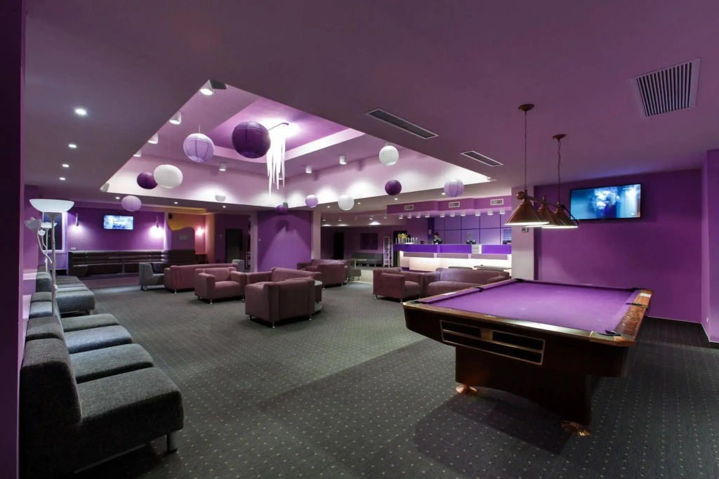 Zenith Hotel