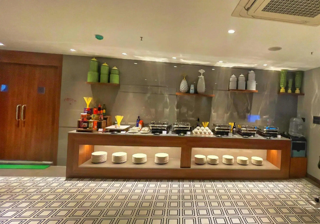 Hotel KLB Grand