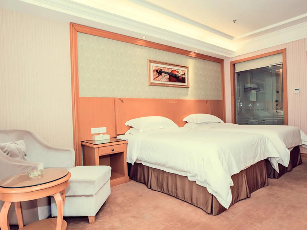 Vienna Hotel Rugao Zhengxiang Square branch