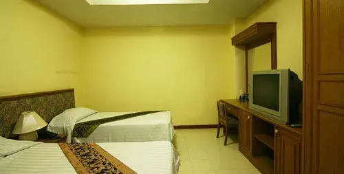 Omni Suites Aparts-Hotel