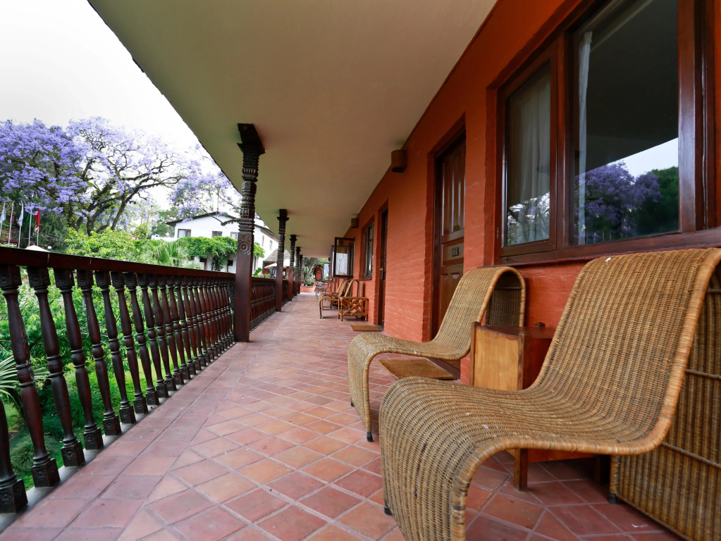 Summit Hotel