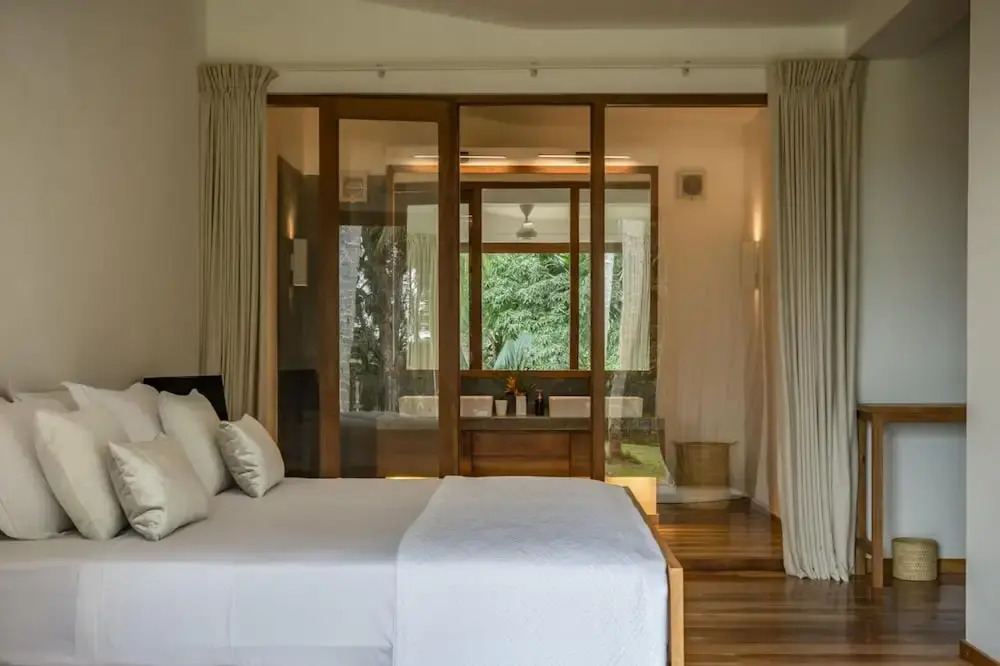 Luxurious 07 Bedroom Hilltop Villa With Private Gym