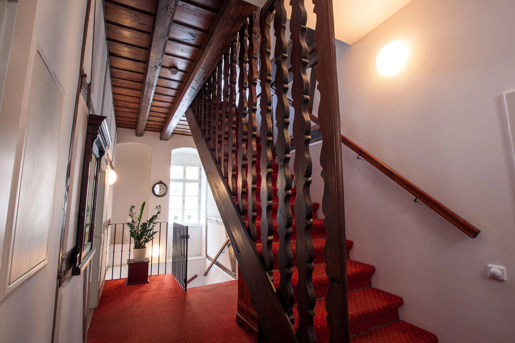 Tyn Yard Residence