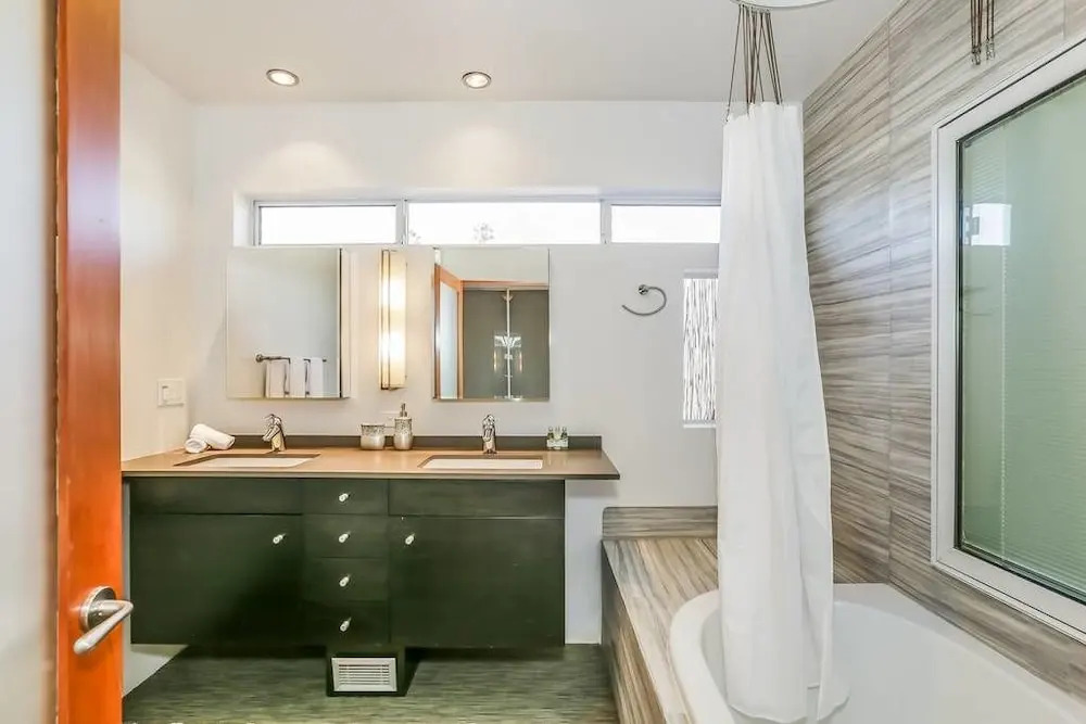 San Juan Avenue Exclusive 4BR