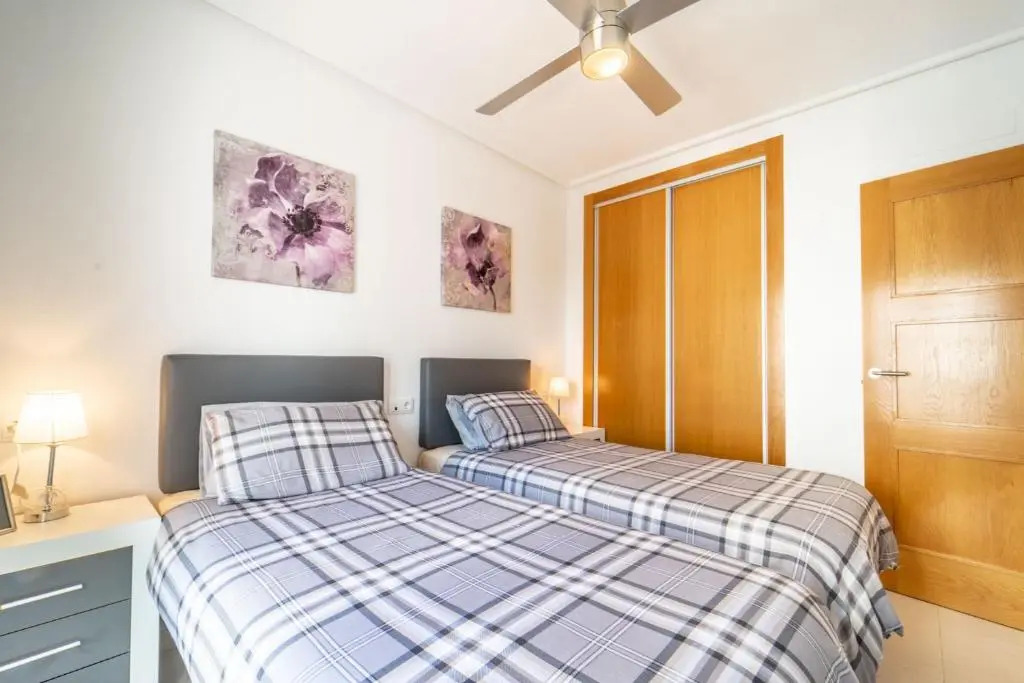 Apartment Near the Pool - MO4011LT