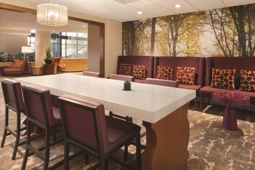 Hilton East Brunswick