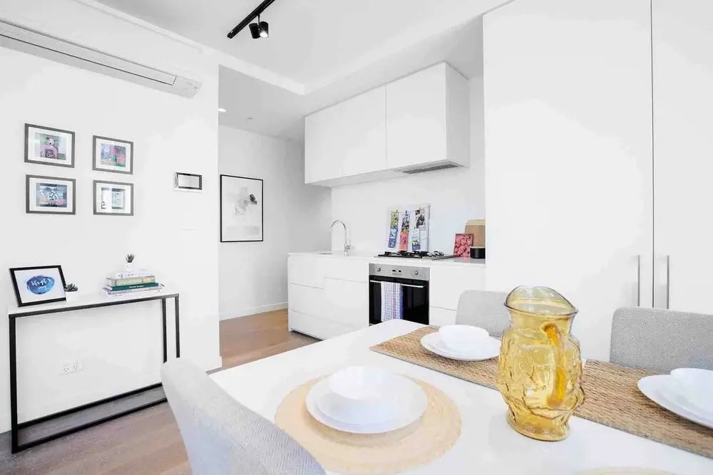 66 Elegant Glance 2 BD 2 Bth LV 10 Near Garden