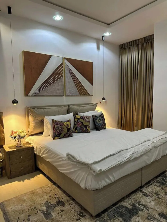 Noble Lite Suites