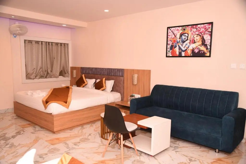 Hotel Ekta International !! 300 Mts From BABA BAIDYANATH DHAM TEMPLE