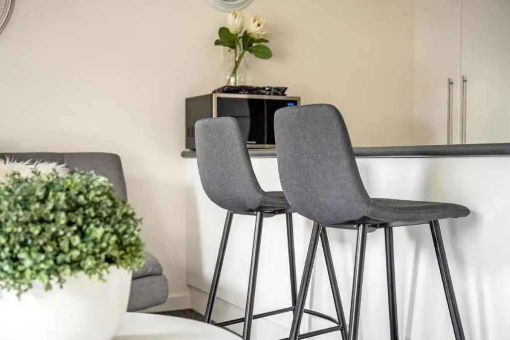 Stylish and Spacious Launceston Villa plus Free Wifi
