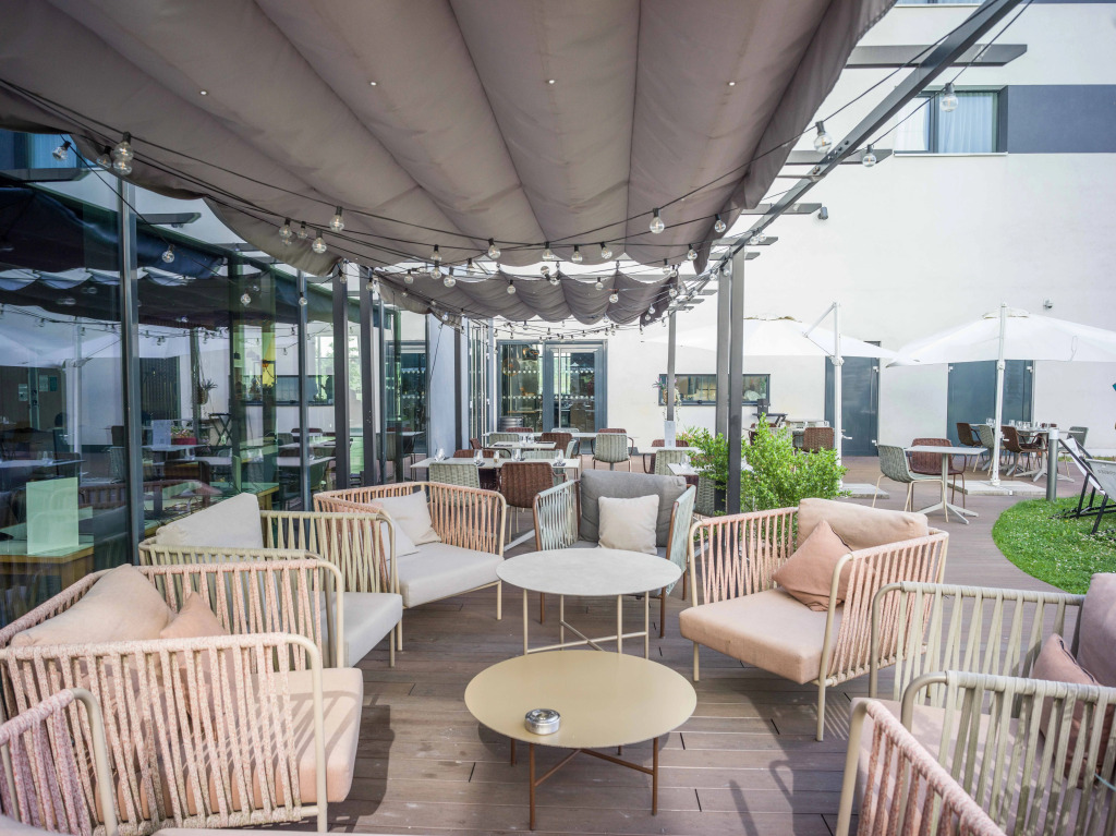 Holiday Inn Paris CDG Airport an IHG Hotel