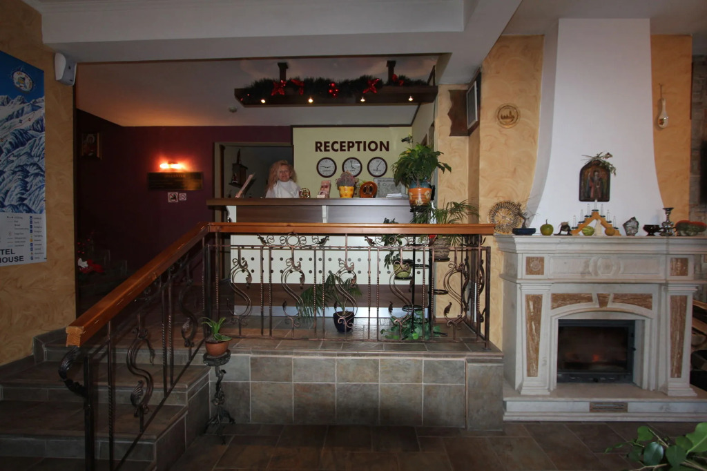 Kap House Family Hotel