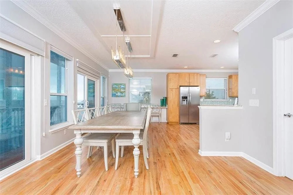 High Tide by Distinctive Beach Rentals