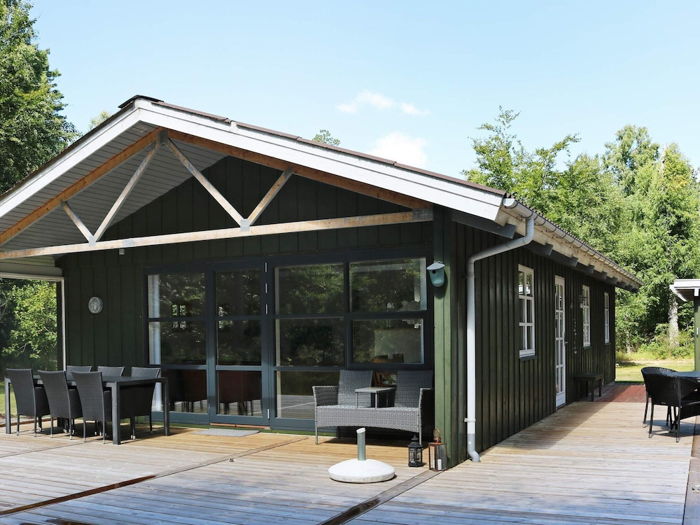 Lavish Holiday Home in Hadsund near Sea