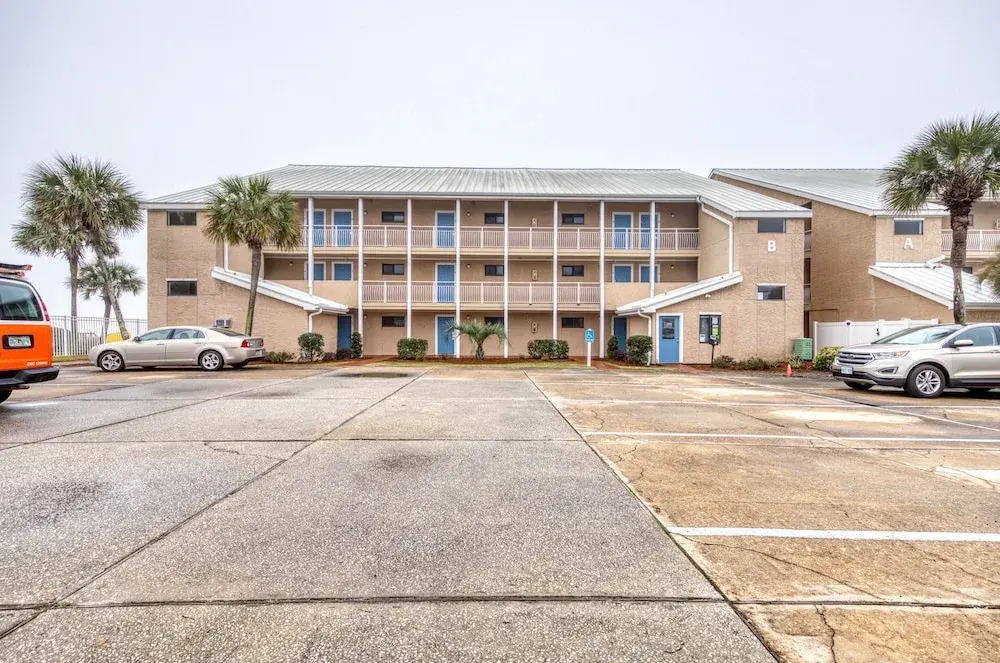 Crystal Villas 12B - Updated 2 Bedroom with Loft Beach Front Condo In the Heart of Destin
