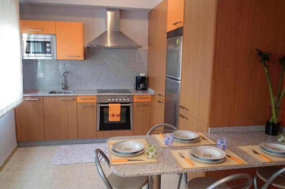 Apartment With 2 Bedrooms in El Grove, With Wifi Near the Beach