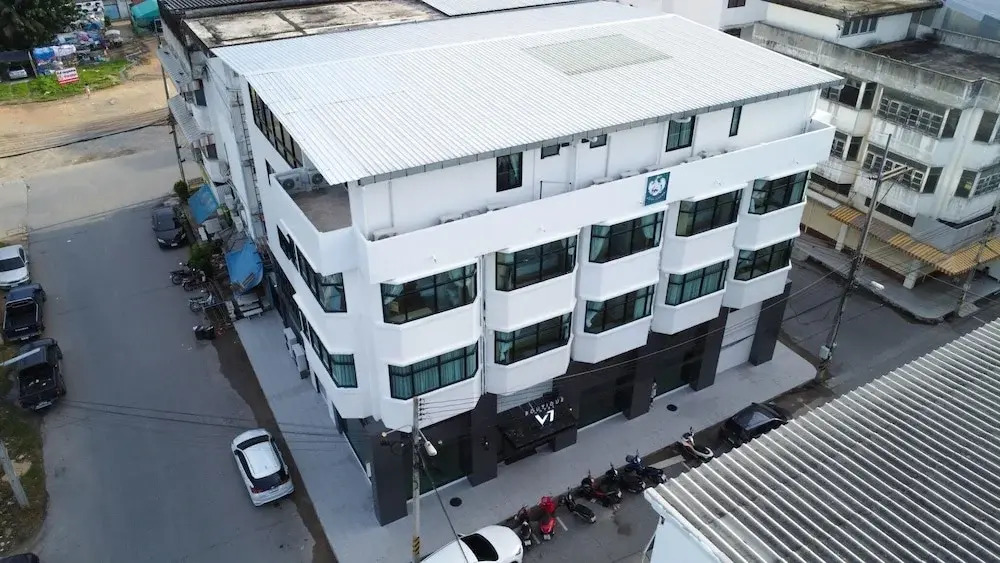 V1 boutique hotel
