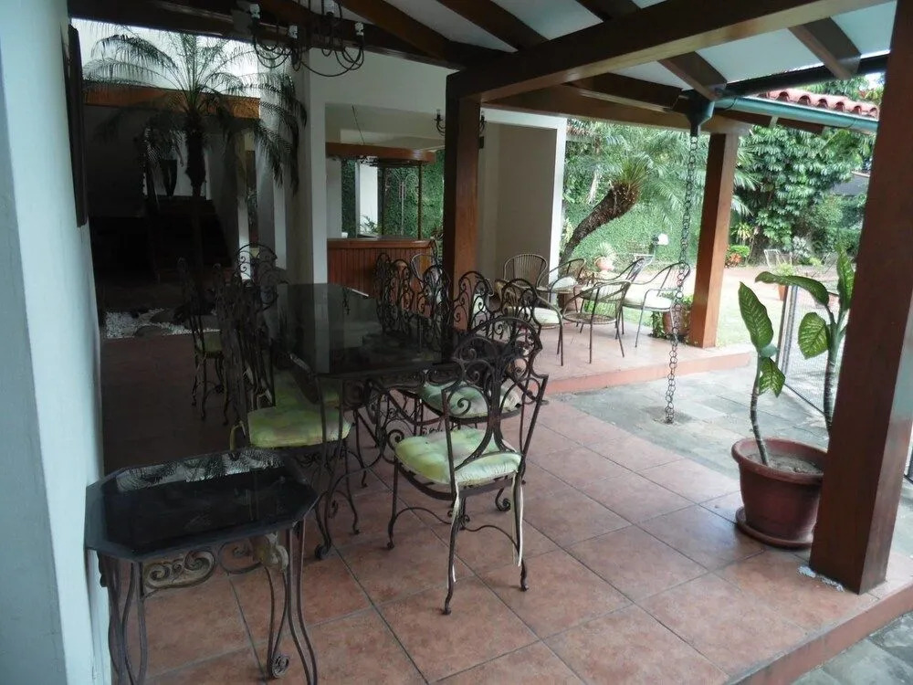 Lilis Hostel